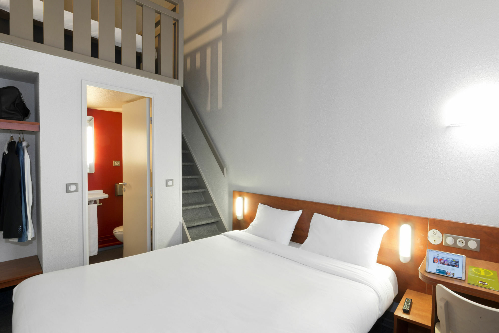 B&B Hotel Angers 1 Beaucouzé Eksteriør billede